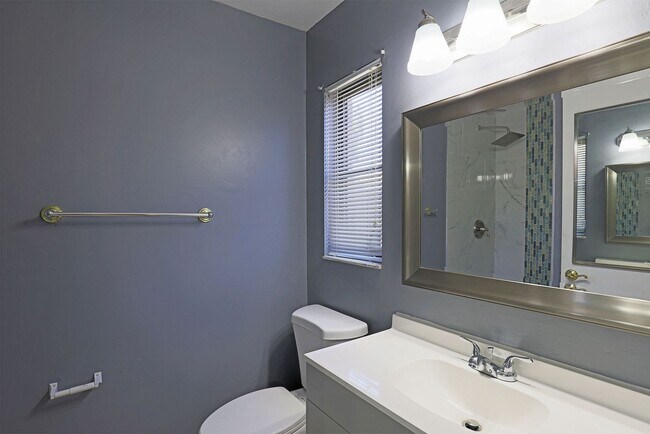 Building Photo - Duplex Cape Coral 3818