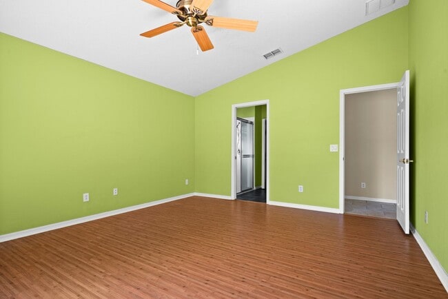 Building Photo - Key Vista home on cul-de-sac
