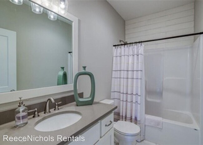 Building Photo - 4 br, 3 bath House - 18005 High Street