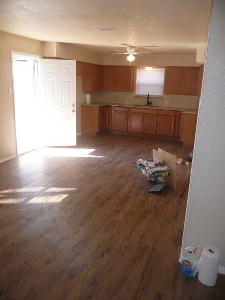 Building Photo - 7609 Carlos St