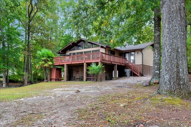 Building Photo - Welcome to Your Lake Gaston Getaway!