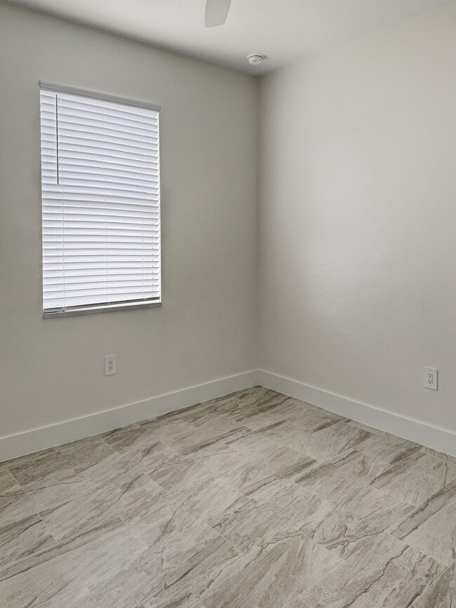 Building Photo - 3816 Ballard Rd