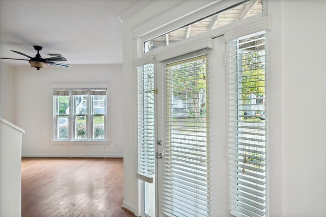 Building Photo - 439 Grant St SE