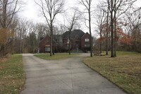 Building Photo - 6986 Montgomery Dr