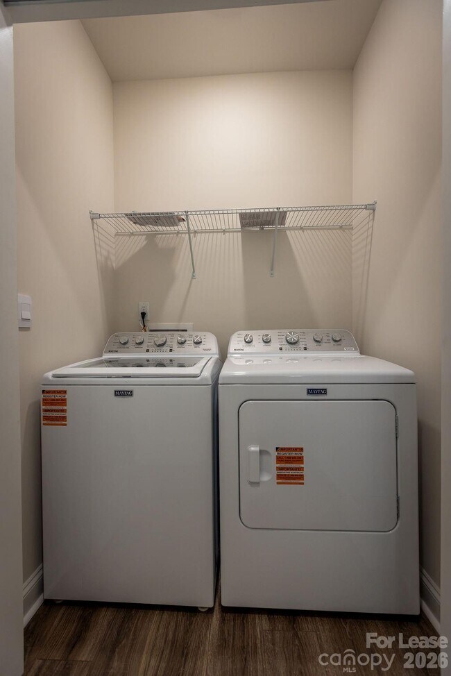 Building Photo - 4160 Steel Wy