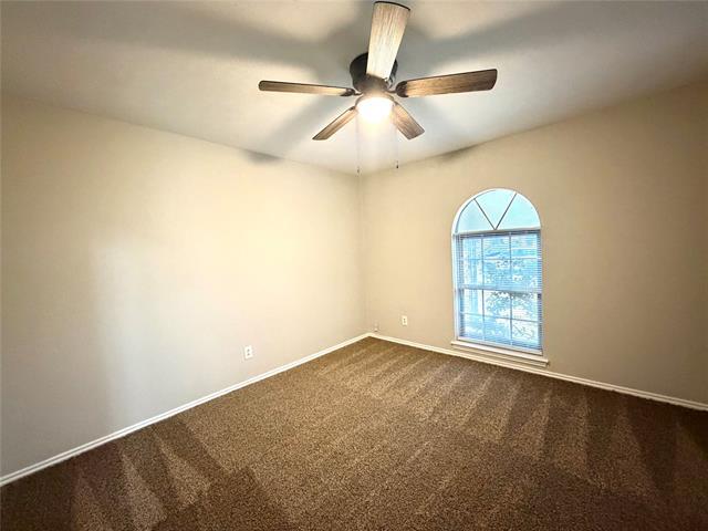 Building Photo - 2744 S Cypress Cir