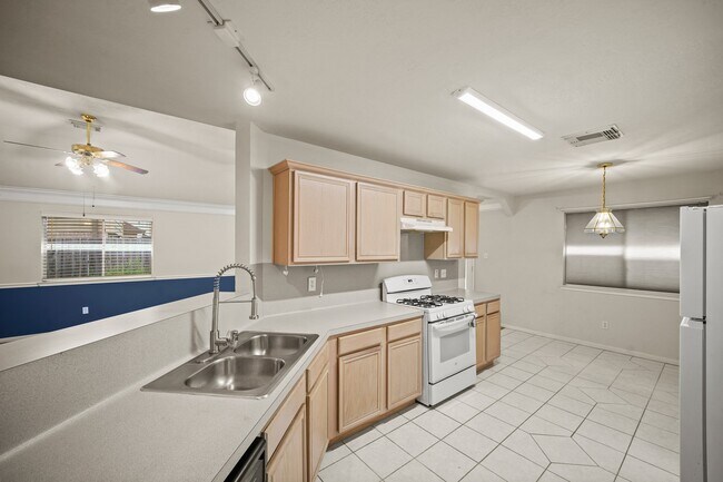 Building Photo - 19322 Cactus Rose Dr