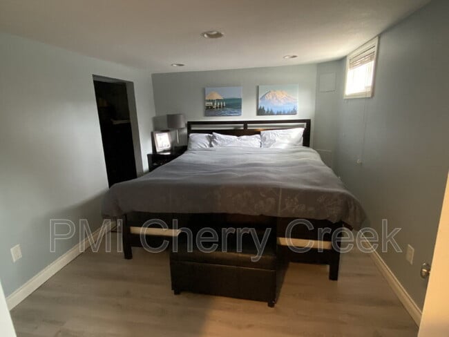 Building Photo - 3195 Fenton St