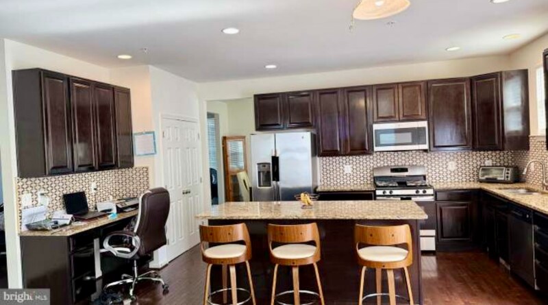 Building Photo - 46159 Seabiscuit Ct