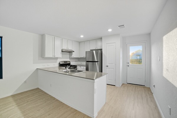 Building Photo - 5410 Hornbeck Hts