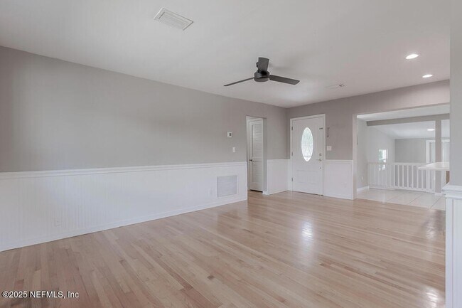 Building Photo - 5640 Coppedge Ave