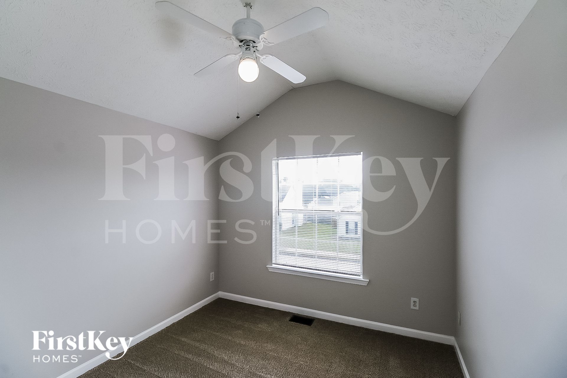 Building Photo - 8153 Mountain Pass