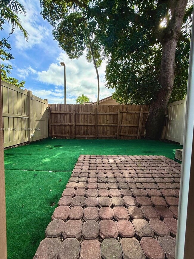 Building Photo - 63 SE 3rd Ave