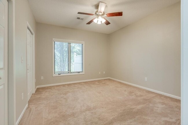 Building Photo - 176 S Austin Springs Rd