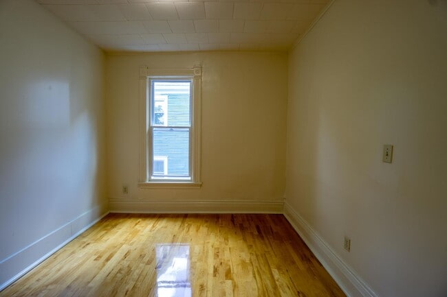 Building Photo - 1311 Madison St