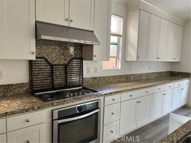 Building Photo - 67 Island Coral