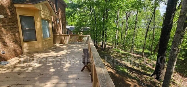 Building Photo - 438 Blue Rock Dr