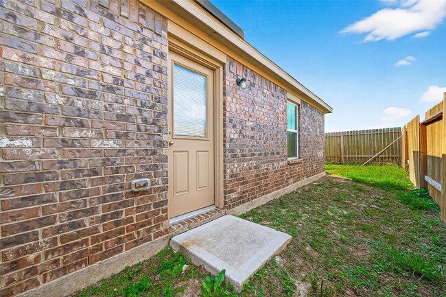 Building Photo - 10718 Millet Ct