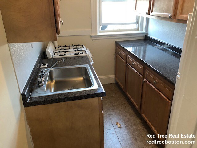 Building Photo - 1185 Boylston St