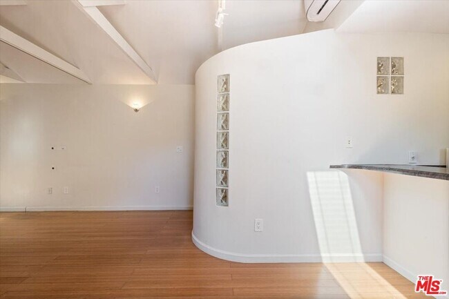 Building Photo - 4385 Camellia Ave