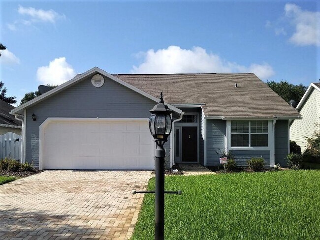 Primary Photo - Great Location and No Lawn Work!