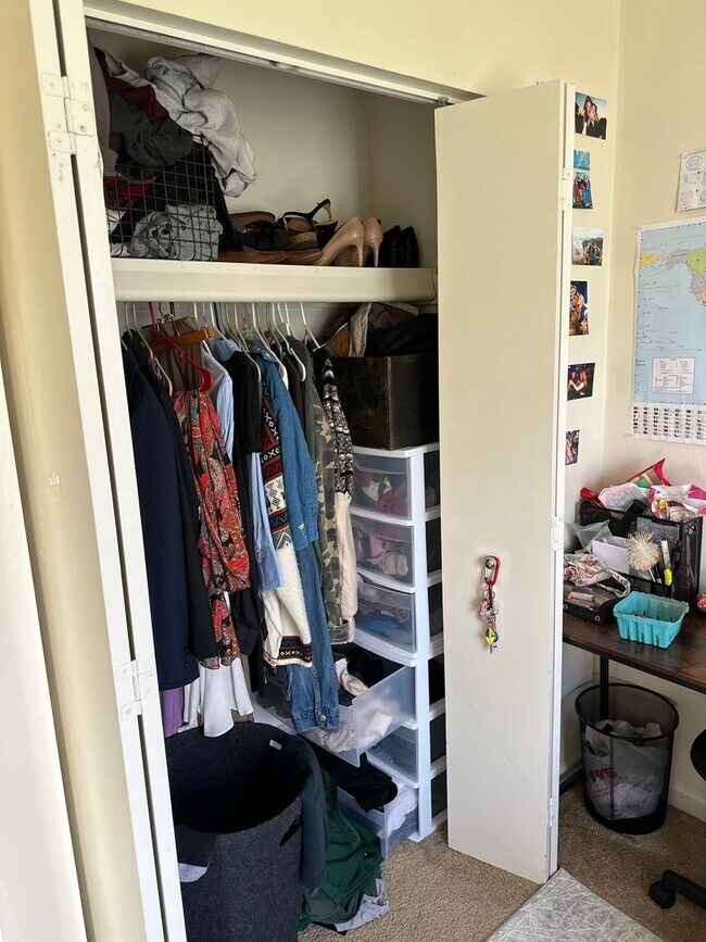 Building Photo - 215 Pheasant Run Dr