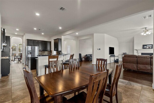 Building Photo - 20306 Fossil Valley Ln