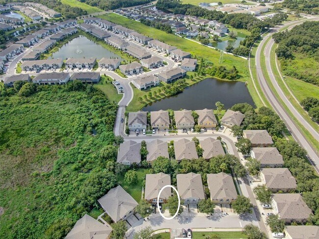 Building Photo - 6750 Eagle Feather Dr
