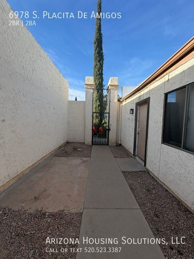 Building Photo - 6978 Placita De Amigos