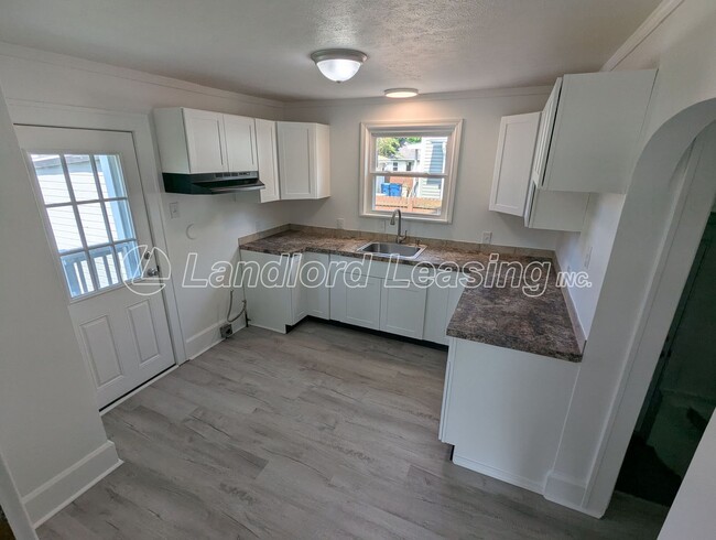 Building Photo - Fully Remodeled 3-Bedroom Colonial on Corn...
