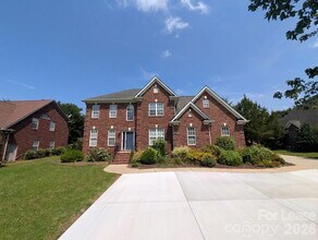 Building Photo - 8348 Rocky River Rd