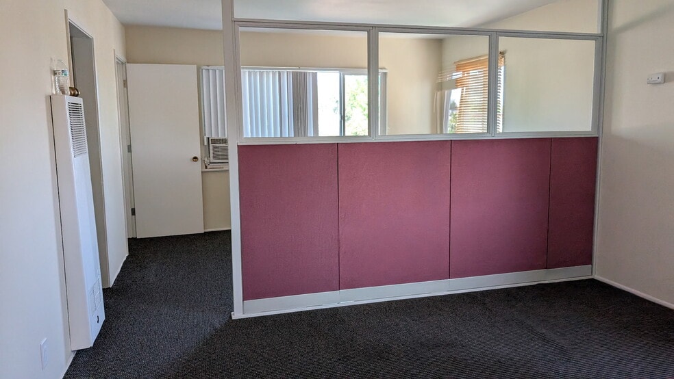 Building Photo - 5941 Camellia Ave