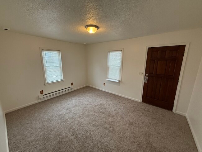 Building Photo - 12408 Sarsfield Ave