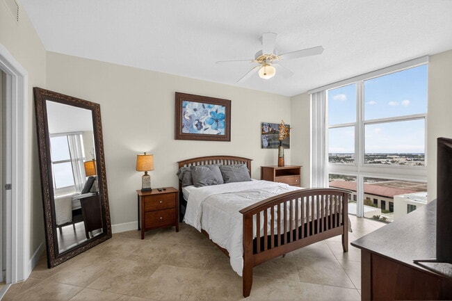 Building Photo - 550 Okeechobee Blvd