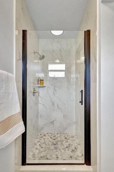 Building Photo - 9312 Pinion Dr