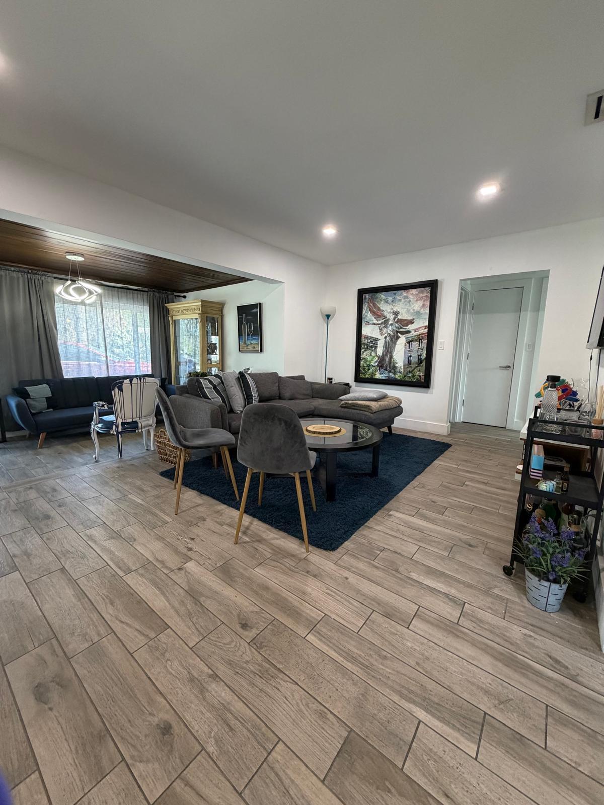 Building Photo - 1531 NE 15th Ave