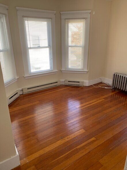 Living Room - 634 Main St