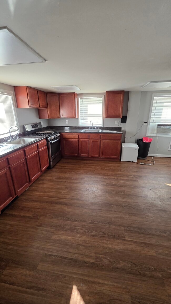 Building Photo - 23 North Rd