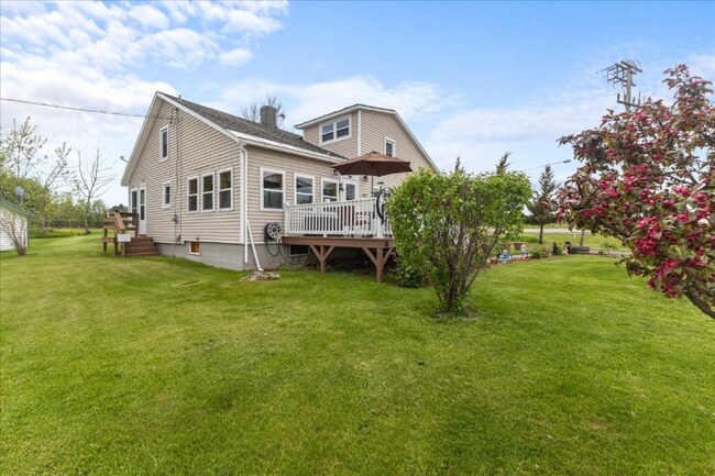 Primary Photo - 423 E Alburgh Rd