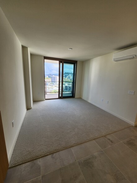 Building Photo - 1388 Kapiolani Blvd