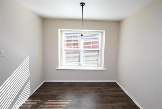 Building Photo - 705 Greenway Dr