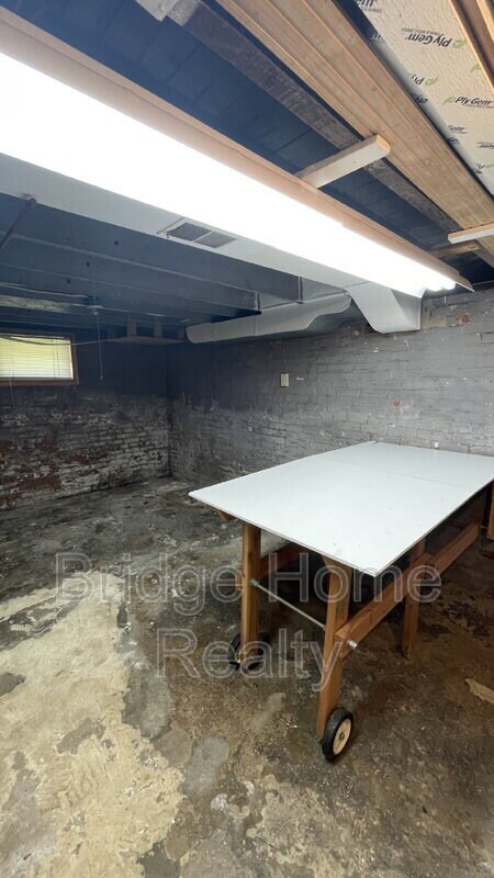 Building Photo - 507 Cherry St