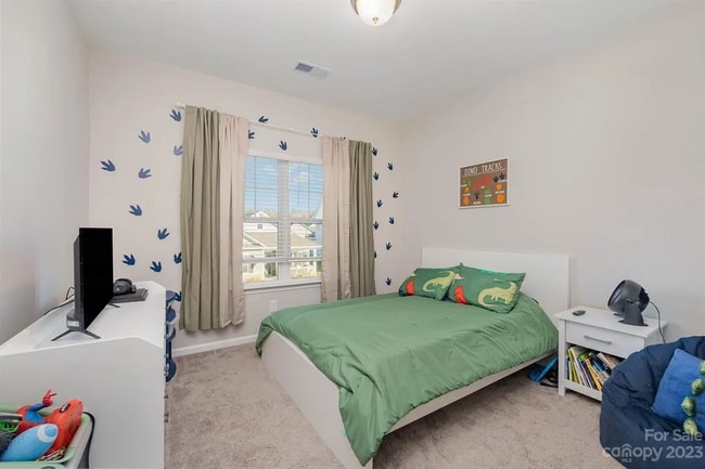 Building Photo - 549 Kiser Ln