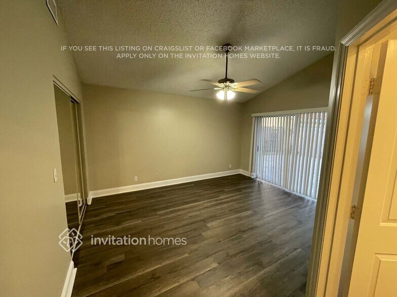 Building Photo - 2880 NW 68th Ln