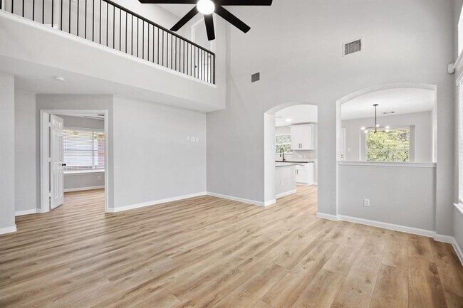 Building Photo - 1413 Catalina Dr
