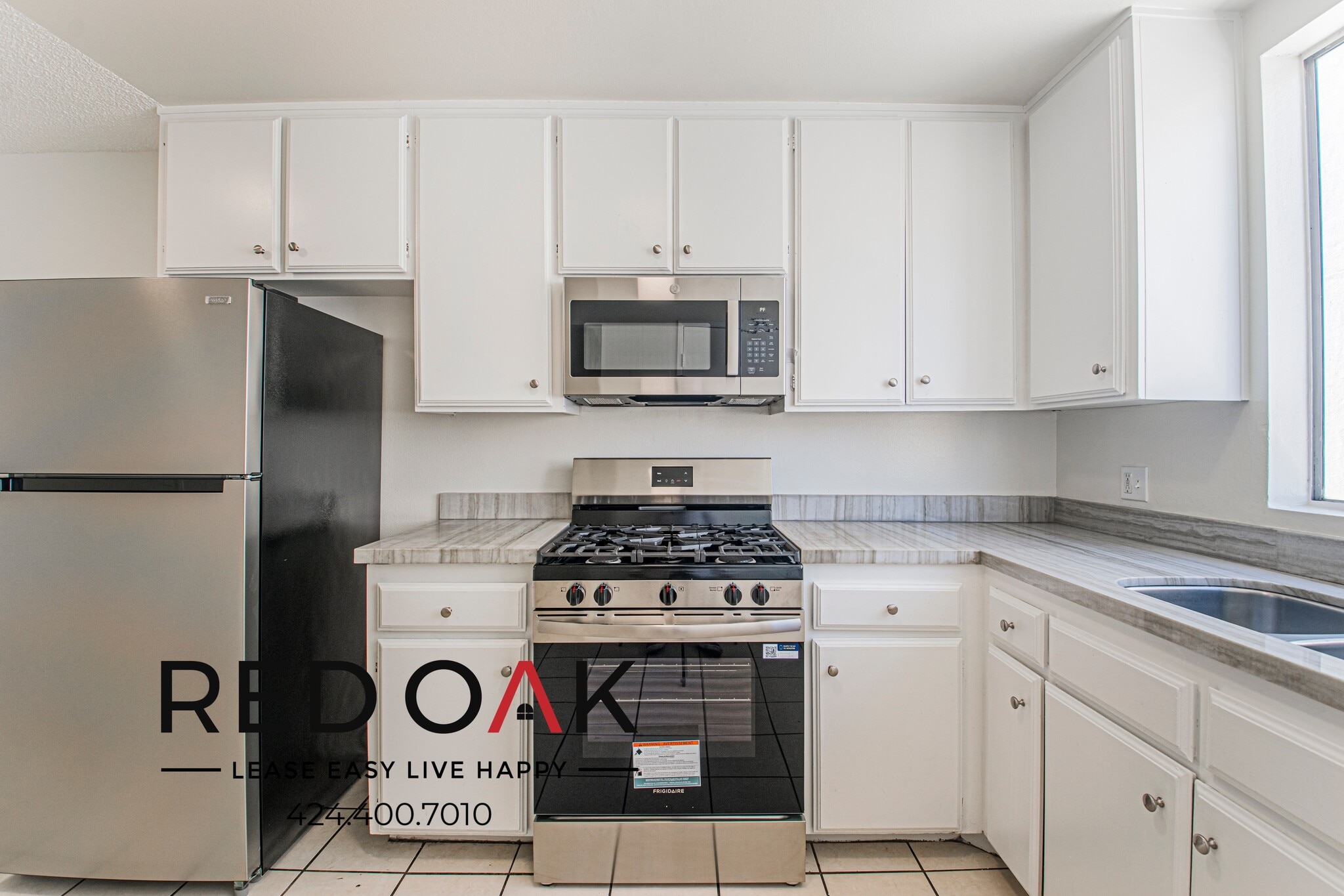 Building Photo - 619 N Kingsley Dr