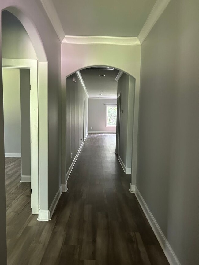 Building Photo - 207 Dawn Dr