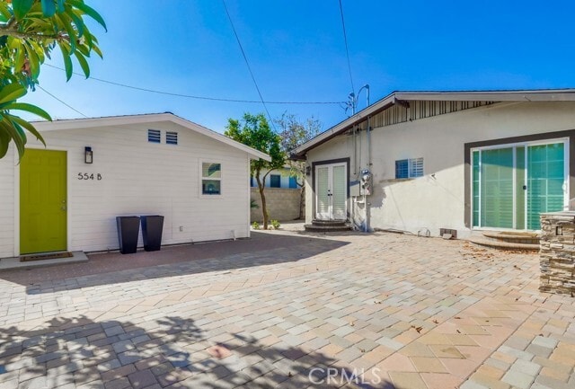 Building Photo - 554 S Lemon St