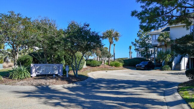 Building Photo - 1029 Debordieu Blvd