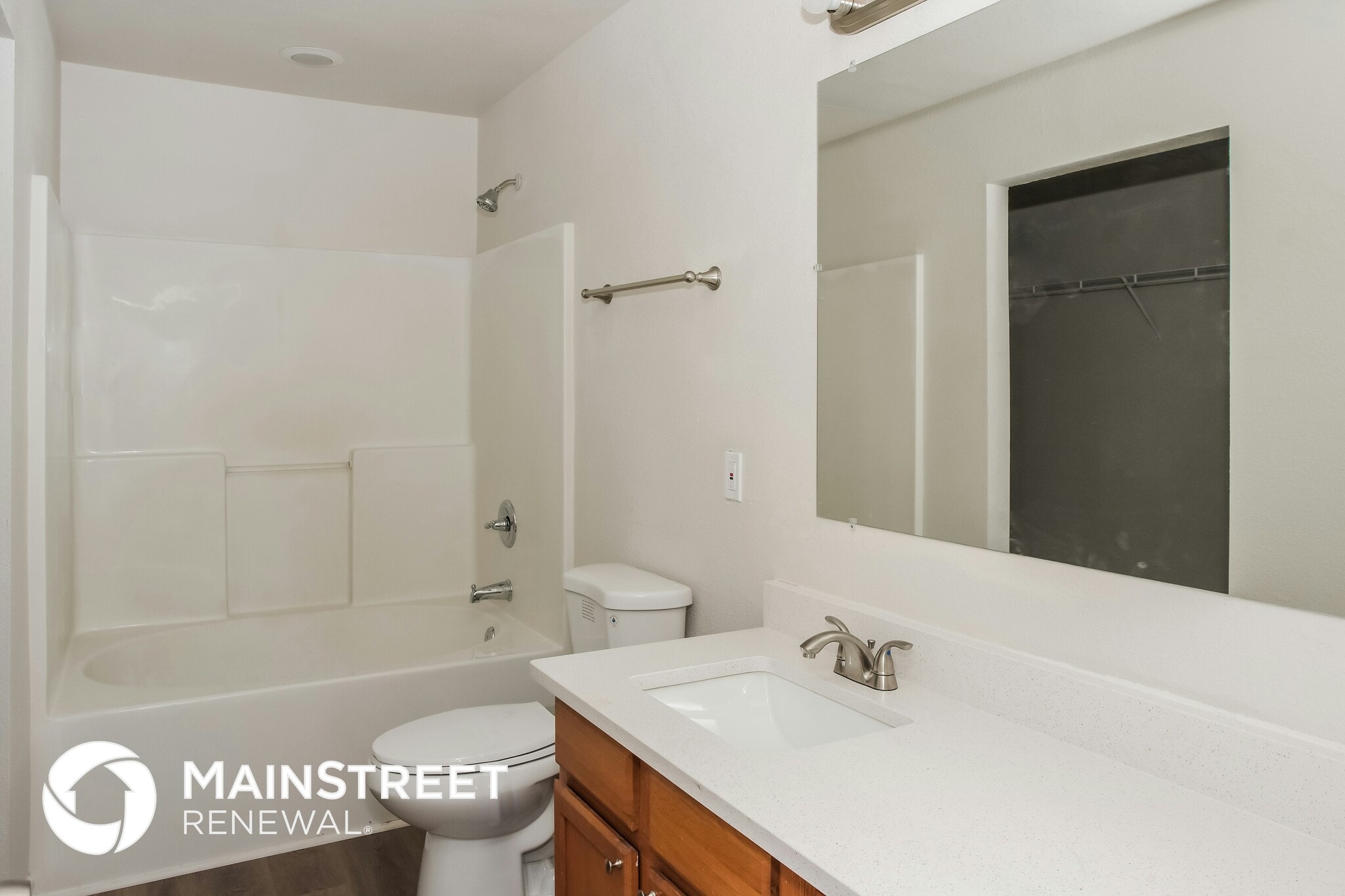 Building Photo - 129 Elmhurst Dr